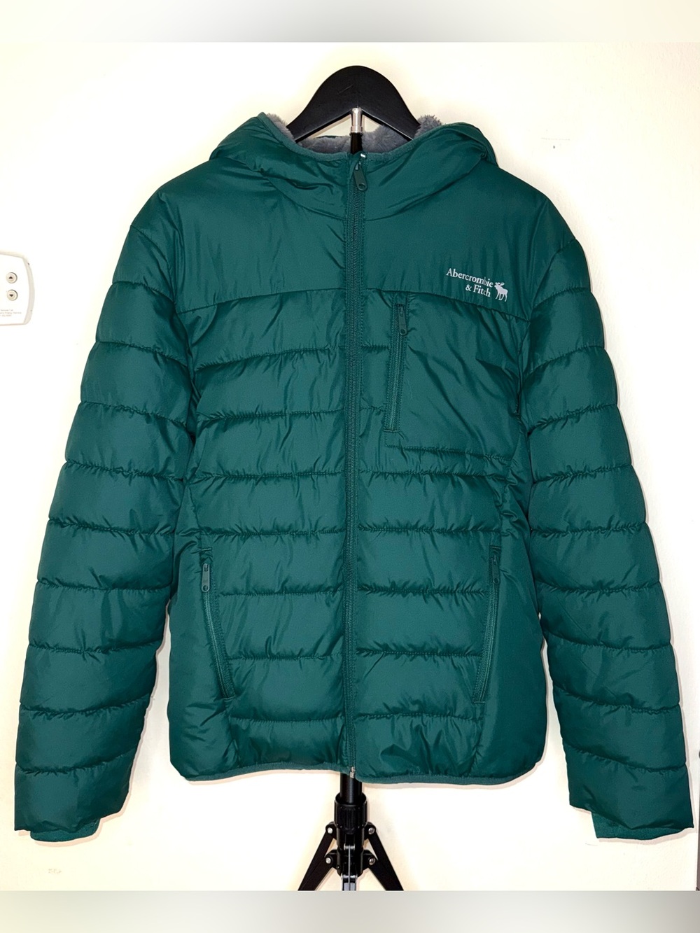 Abercrombie Kids Cozy Performance Puffer Jacket, size 15/16, NWOT